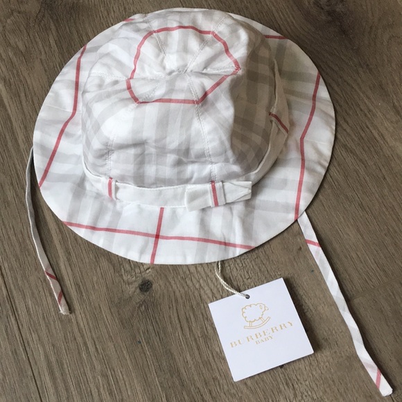 Burberry Other - Burberry baby sun hat new